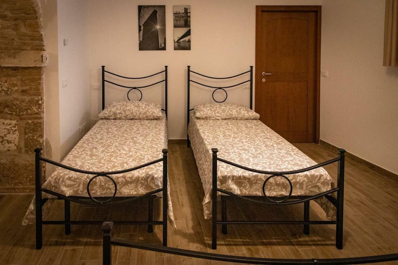 דירות סולמונה Casa Concerie Quattro מראה חיצוני תמונה